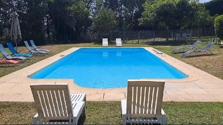 Magnifique Villa Avec Piscine Cadenet 0*,  France