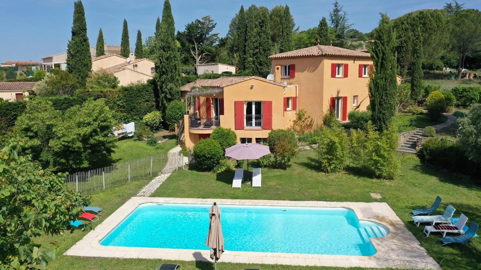 Magnifique Villa Avec Piscine Cadenet