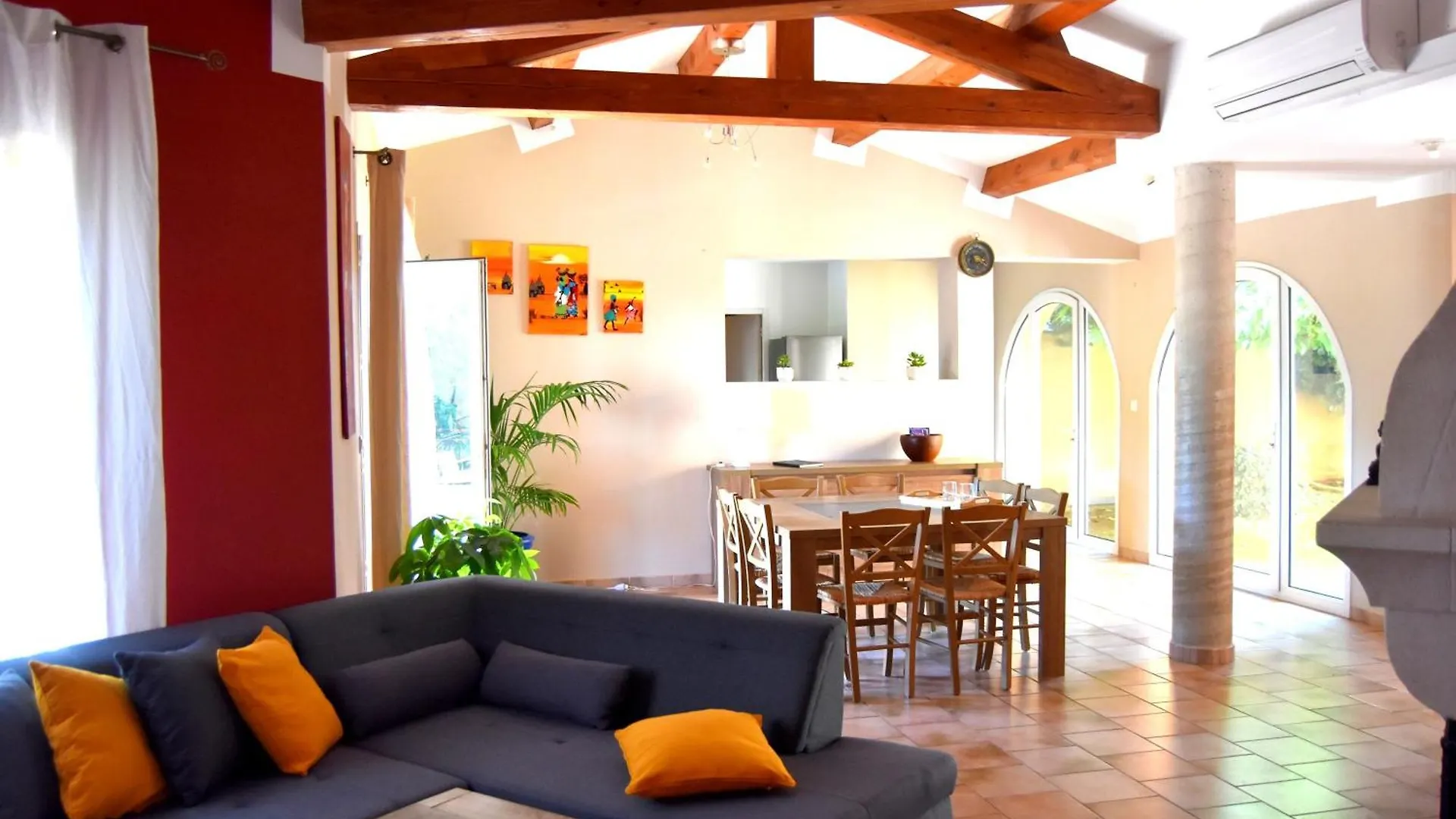 Magnifique Villa Avec Piscine Cadenet France