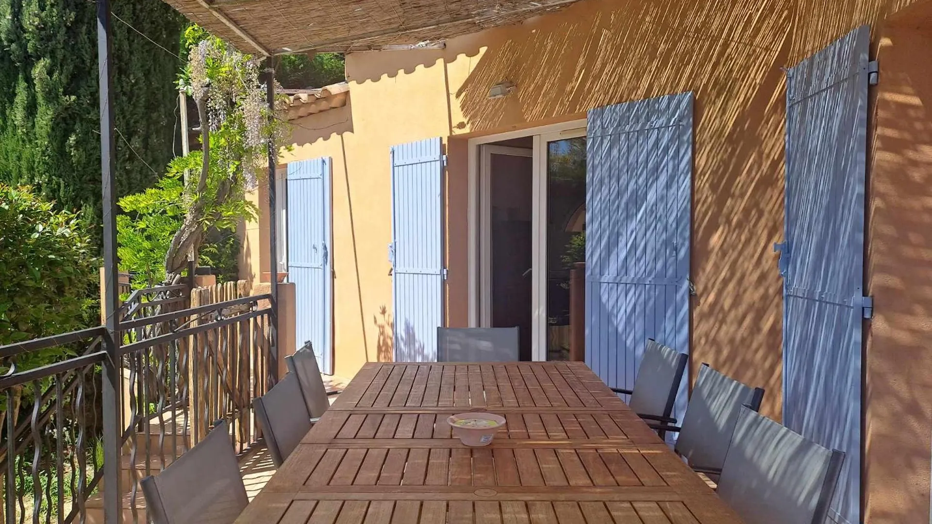 Magnifique Villa Avec Piscine Cadenet France