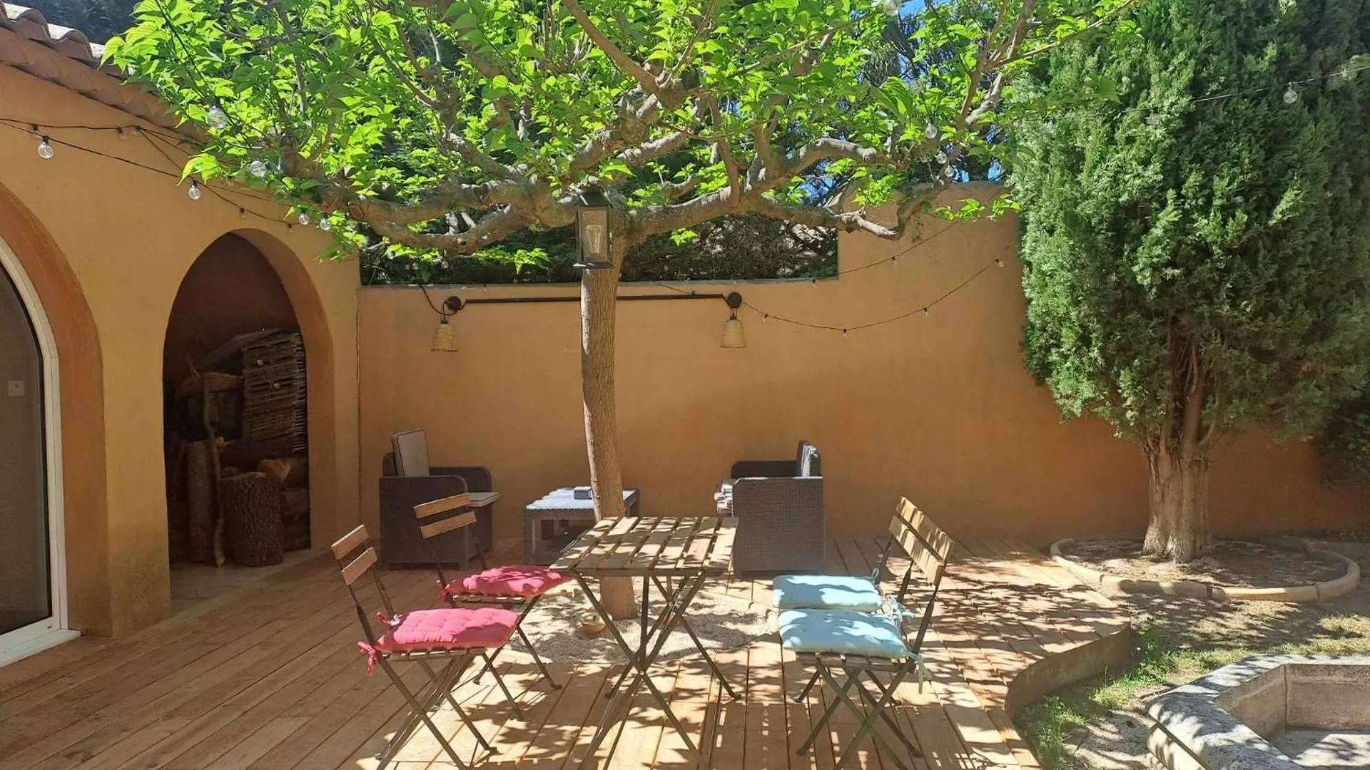 Magnifique Villa Avec Piscine Cadenet France