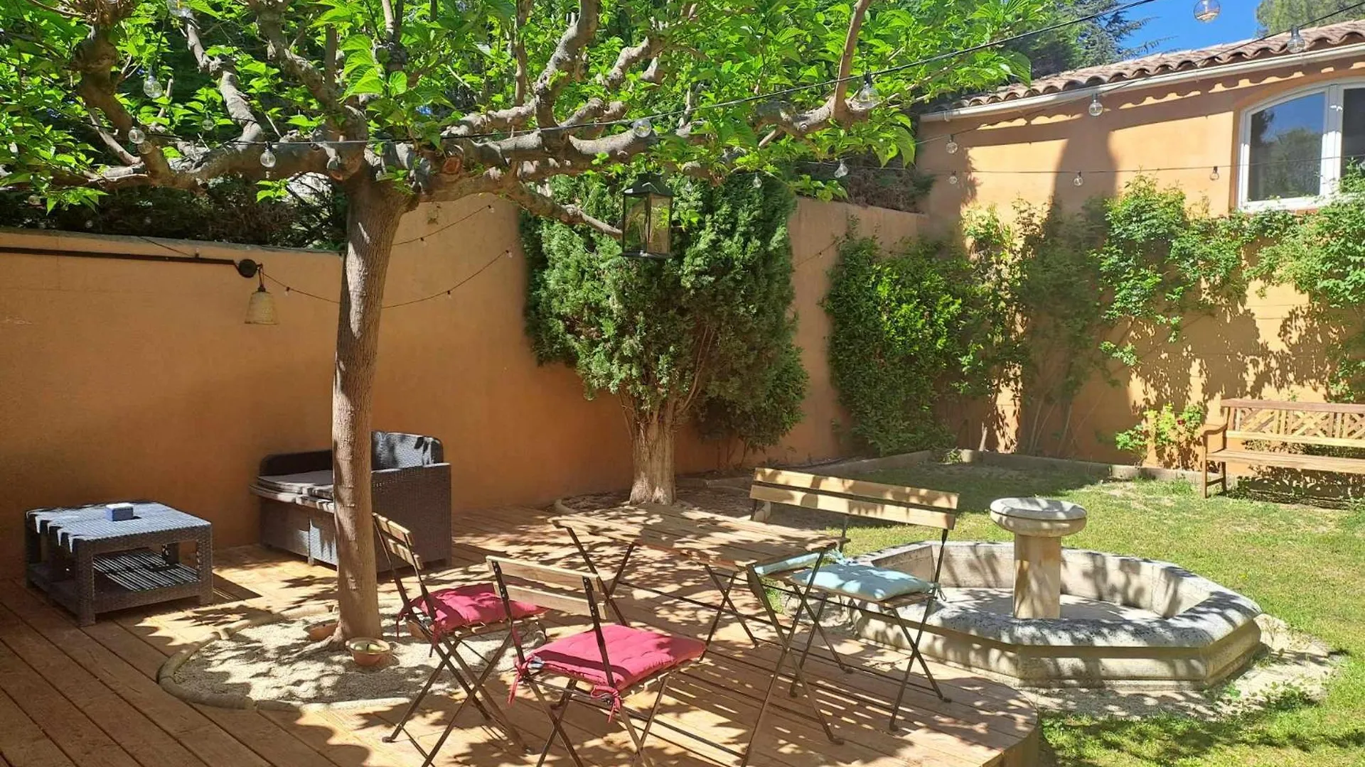 Magnifique Villa Avec Piscine Cadenet