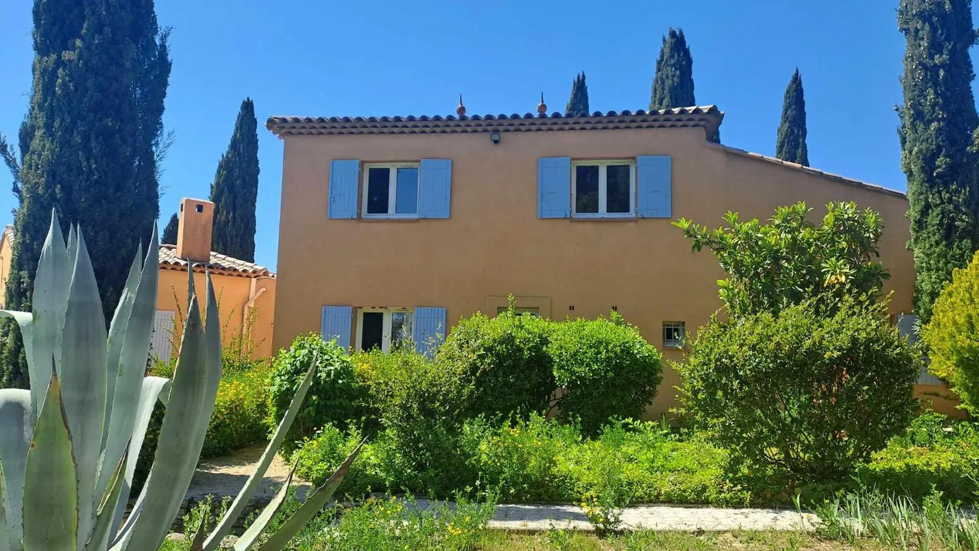 Magnifique Villa Avec Piscine Cadenet